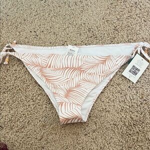 Roxy Leaf Pattern Bikini Bottom in White and Orange